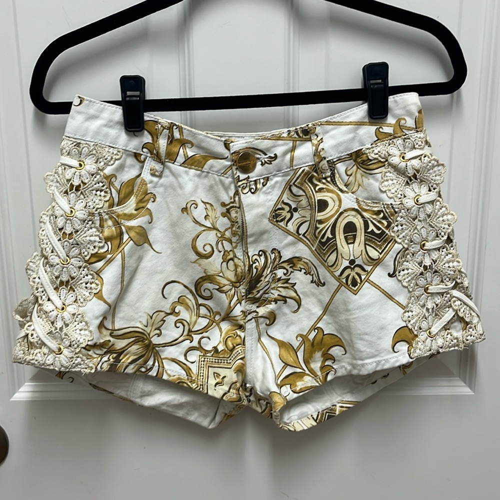 Lanca‎ Perfume Gold & Cream Floral Shorts